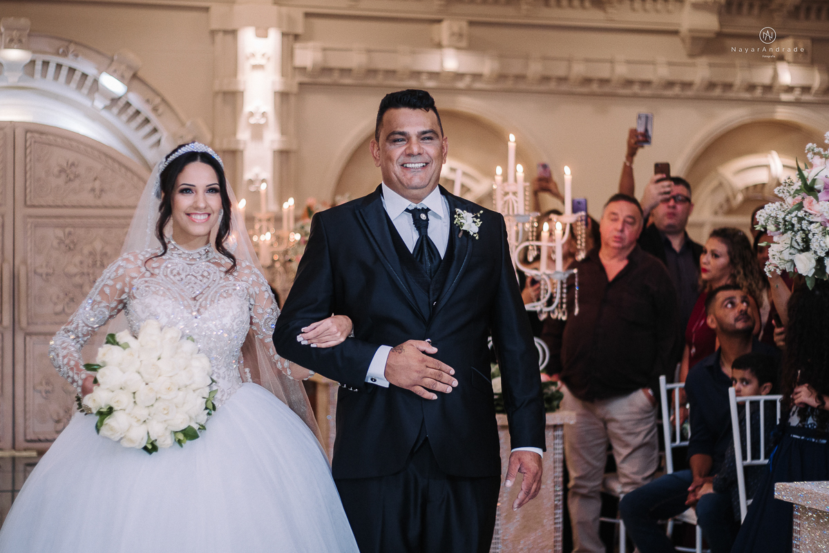 Fotos da cerimonia em casamento feito em um castelo em sao paulo fotografia nayara andrade fotografia