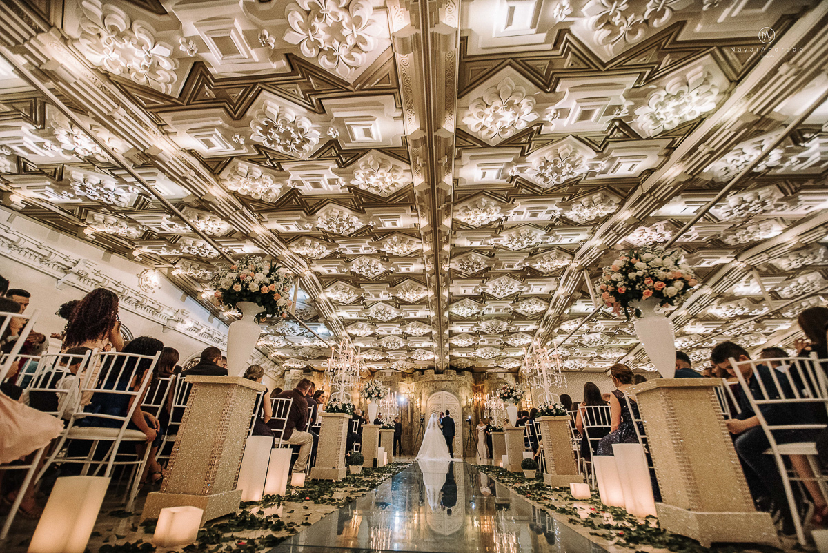 Fotos da cerimonia em casamento feito em um castelo em sao paulo fotografia nayara andrade fotografia