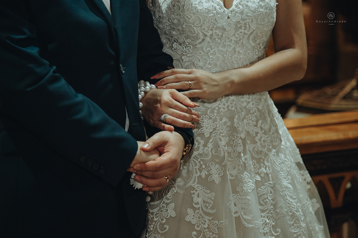 Making Of de noivo no novotel em santos noivo canadense de terno azul e gravata borboleta 