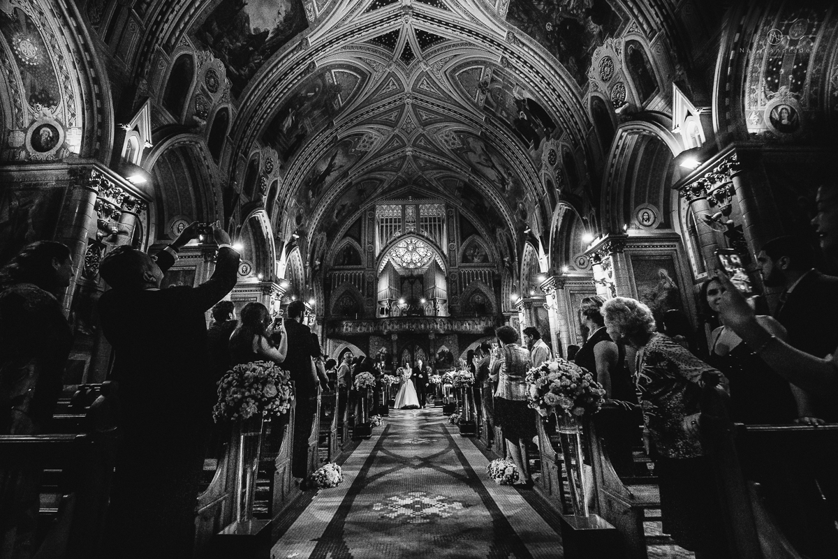 Making Of de noivo no novotel em santos noivo canadense de terno azul e gravata borboleta 