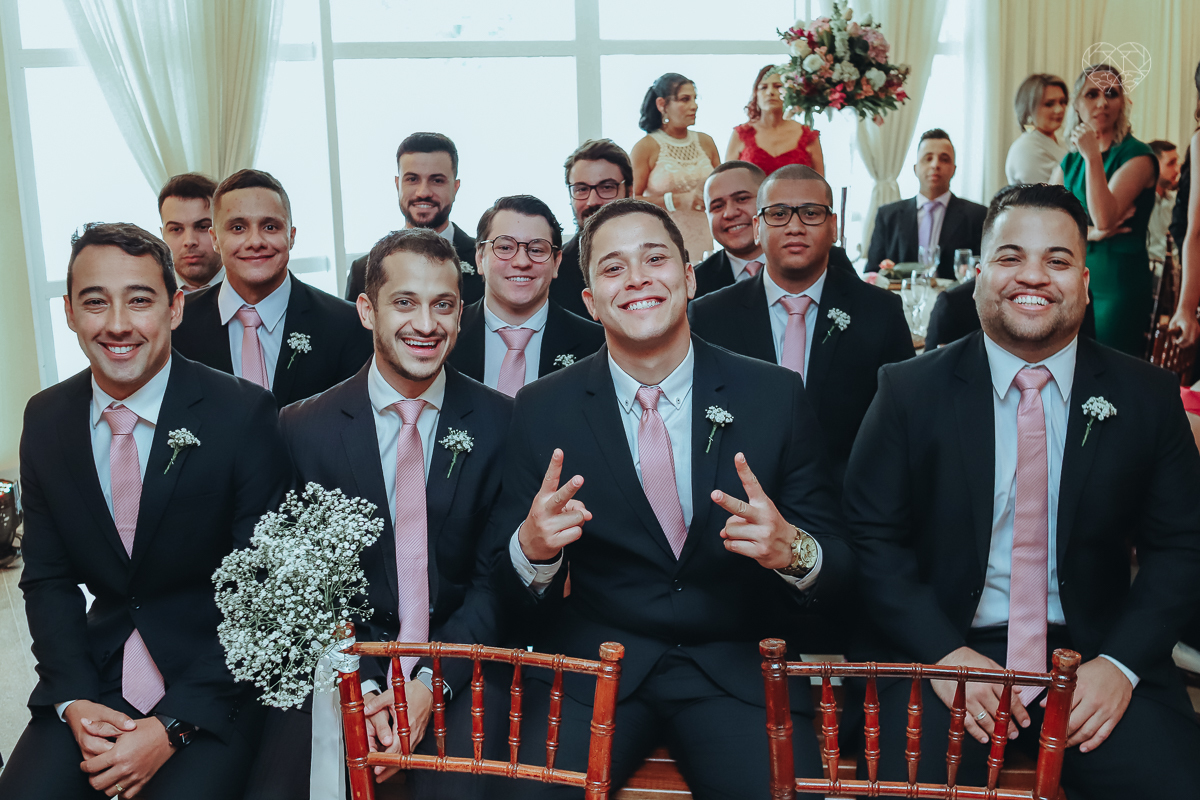 casamentode dia em Santos feito pela fotografa mais premiada da regiao nayara andrade. noivos casando de dia na baixada santista