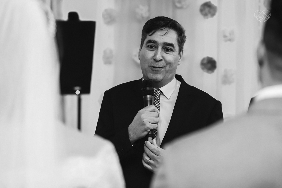 casamentode dia em Santos feito pela fotografa mais premiada da regiao nayara andrade. noivos casando de dia na baixada santista