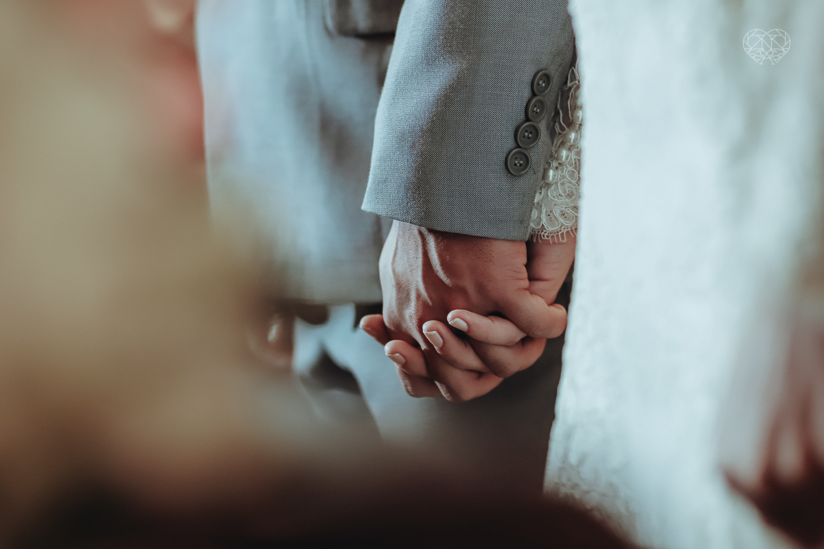casamentode dia em Santos feito pela fotografa mais premiada da regiao nayara andrade. noivos casando de dia na baixada santista