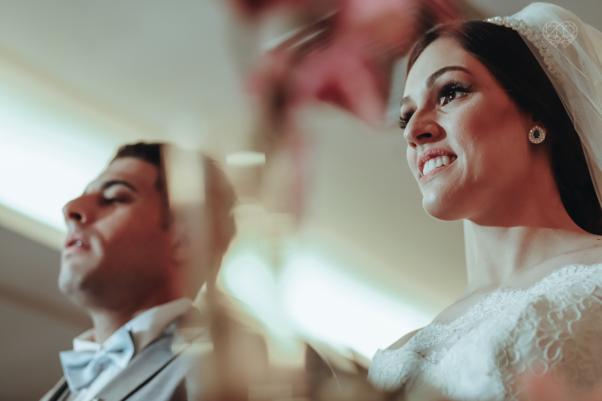 casamentode dia em Santos feito pela fotografa mais premiada da regiao nayara andrade. noivos casando de dia na baixada santista