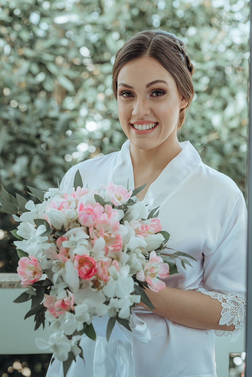 casamentode dia em Santos feito pela fotografa mais premiada da regiao nayara andrade. noivos casando de dia na baixada santista