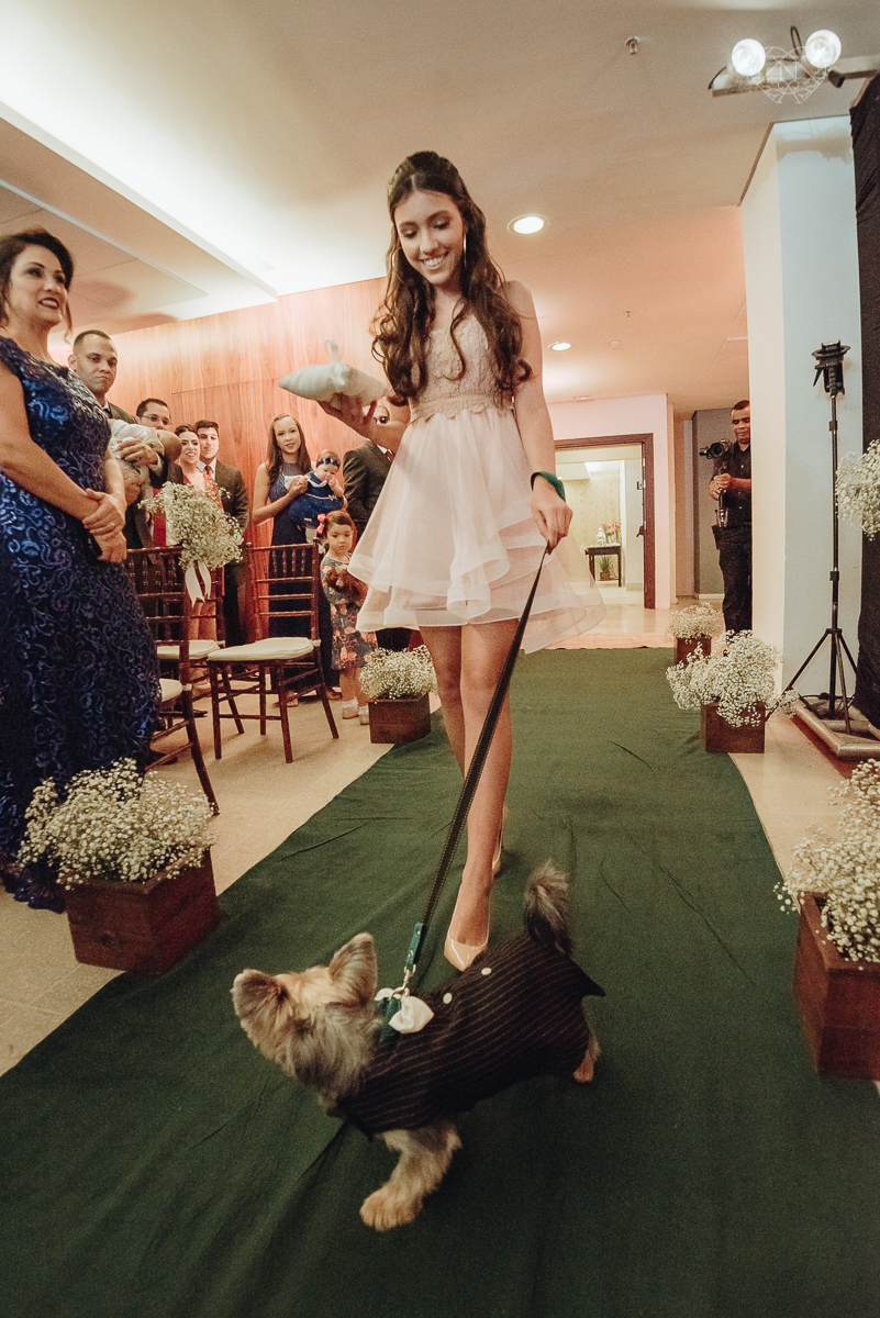 casamentode dia em Santos feito pela fotografa mais premiada da regiao nayara andrade. noivos casando de dia na baixada santista
