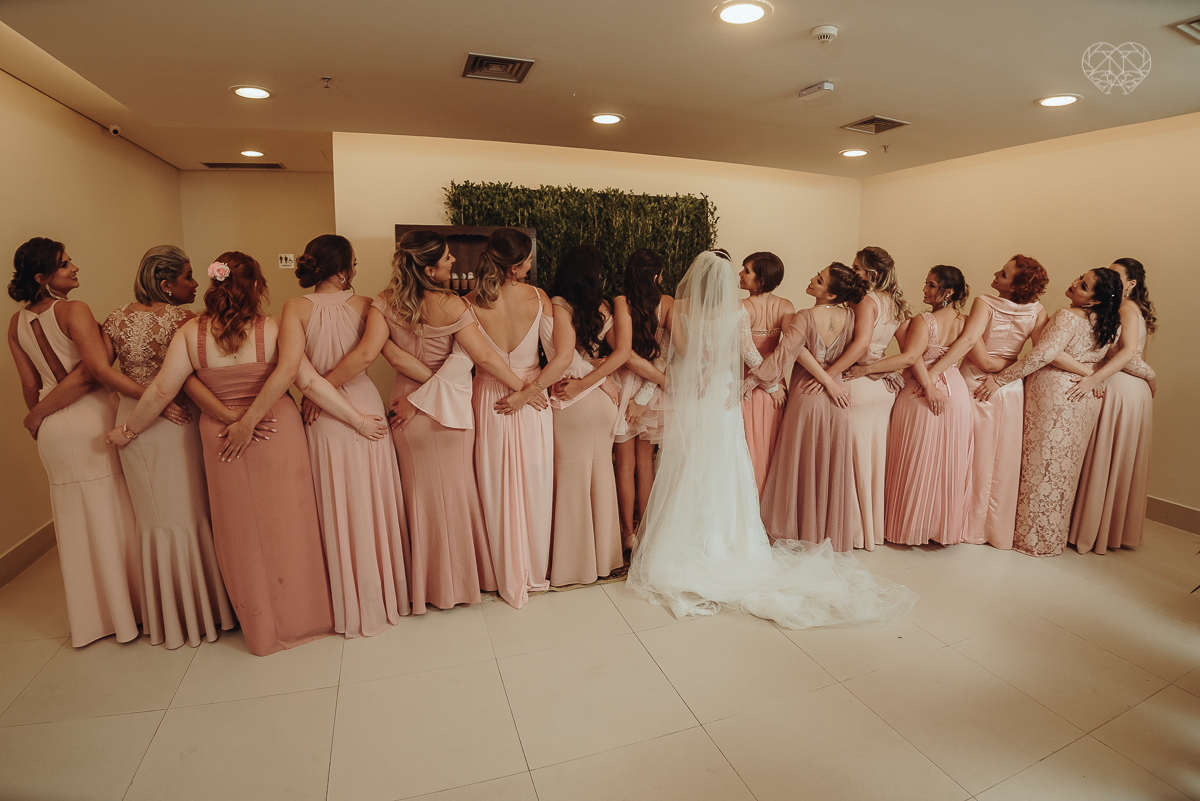 casamentode dia em Santos feito pela fotografa mais premiada da regiao nayara andrade. noivos casando de dia na baixada santista