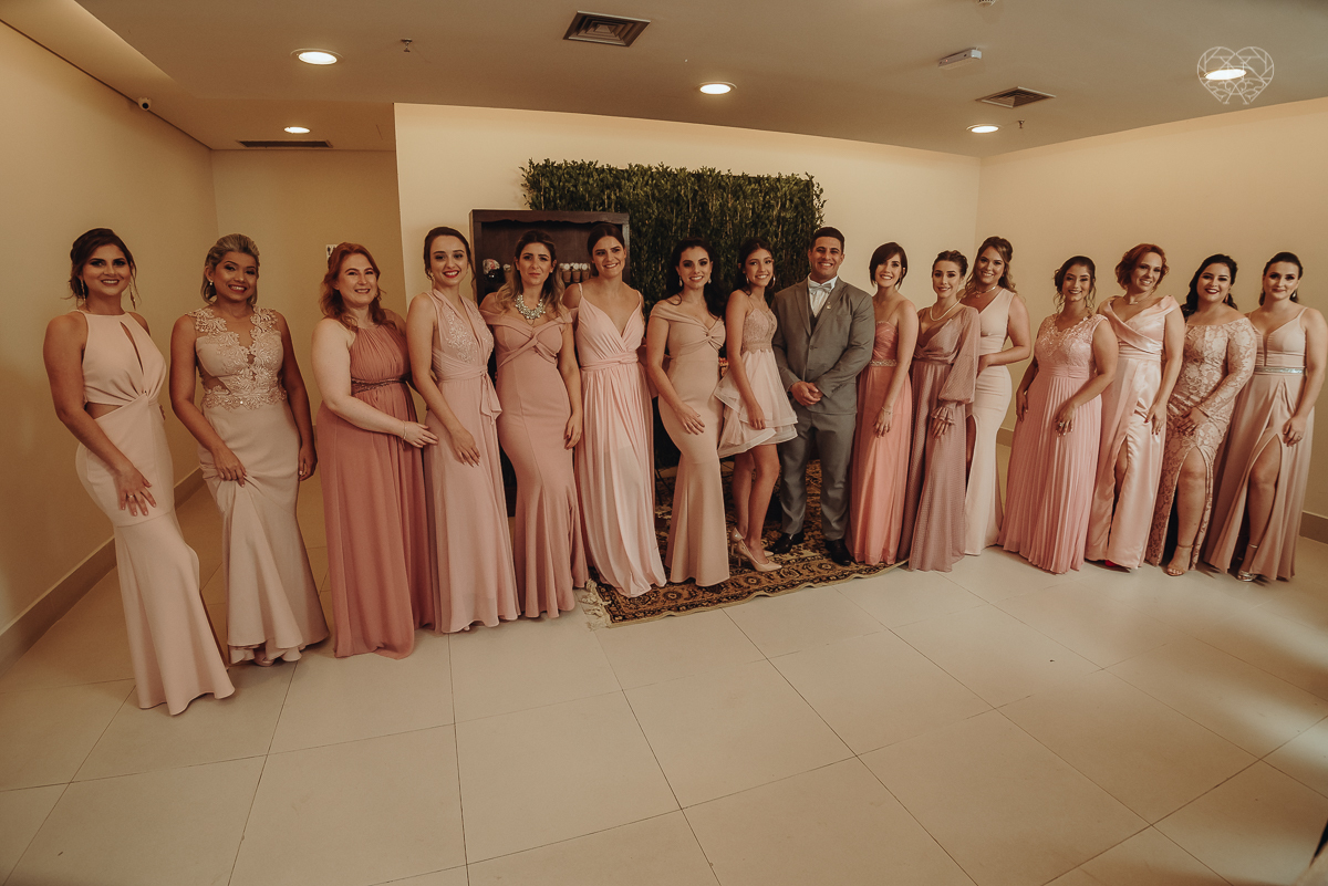 casamentode dia em Santos feito pela fotografa mais premiada da regiao nayara andrade. noivos casando de dia na baixada santista