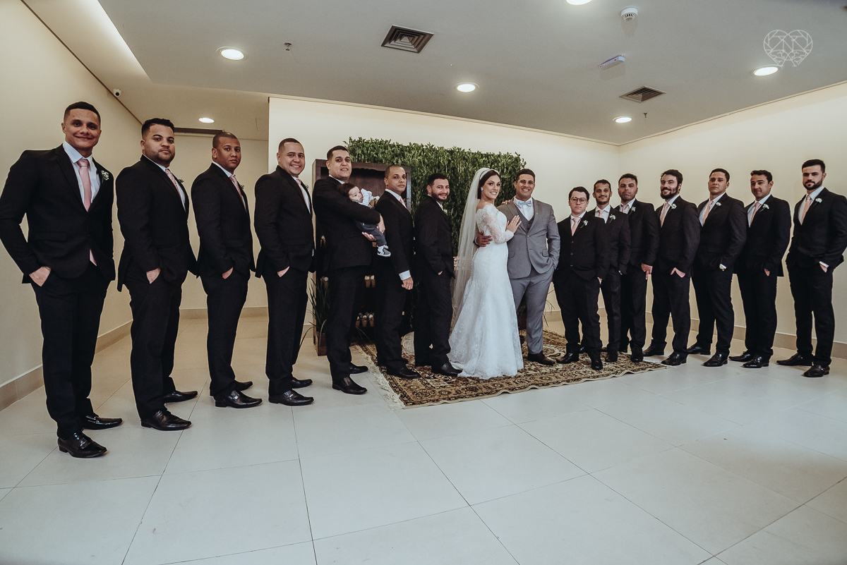 casamentode dia em Santos feito pela fotografa mais premiada da regiao nayara andrade. noivos casando de dia na baixada santista