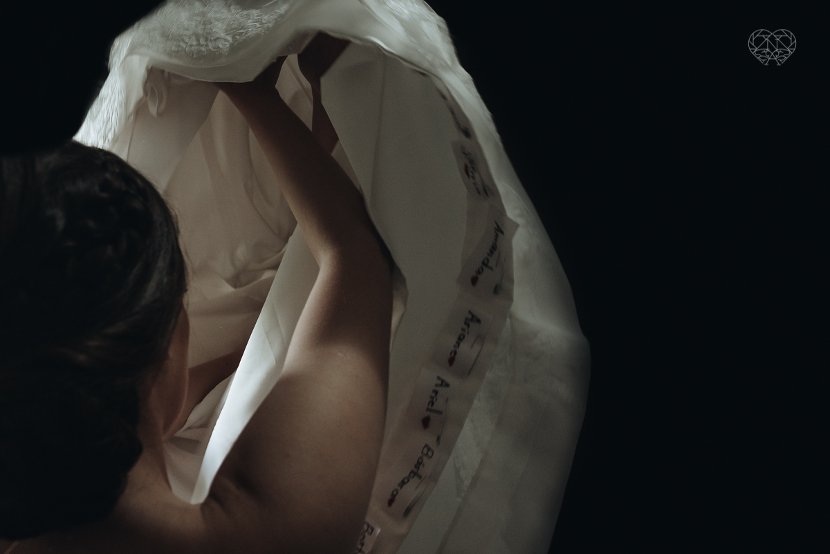 casamentode dia em Santos feito pela fotografa mais premiada da regiao nayara andrade. noivos casando de dia na baixada santista