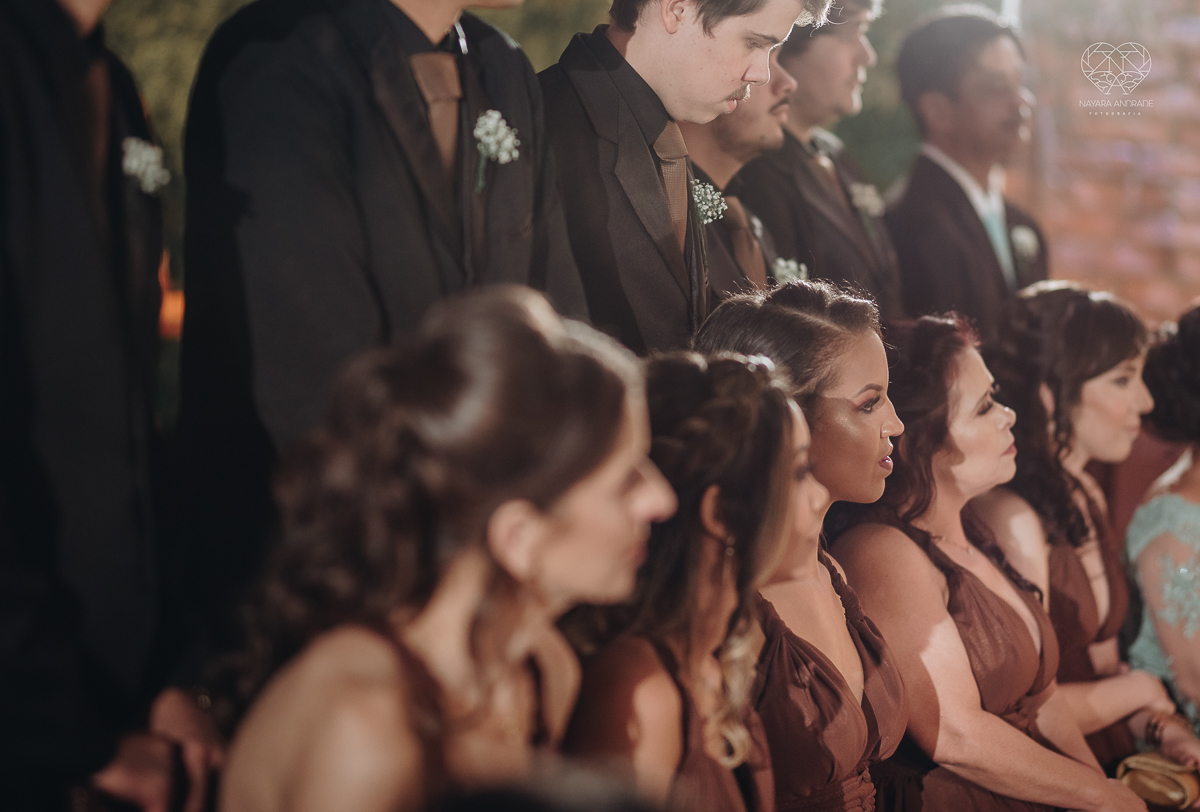 noiva ruiva com vestido da nova noiva estilo princesa making of no salao mariana assis e fotografia com a fotografa premiada em santos nayara andrade  fotos lindas de um casamento de princesa