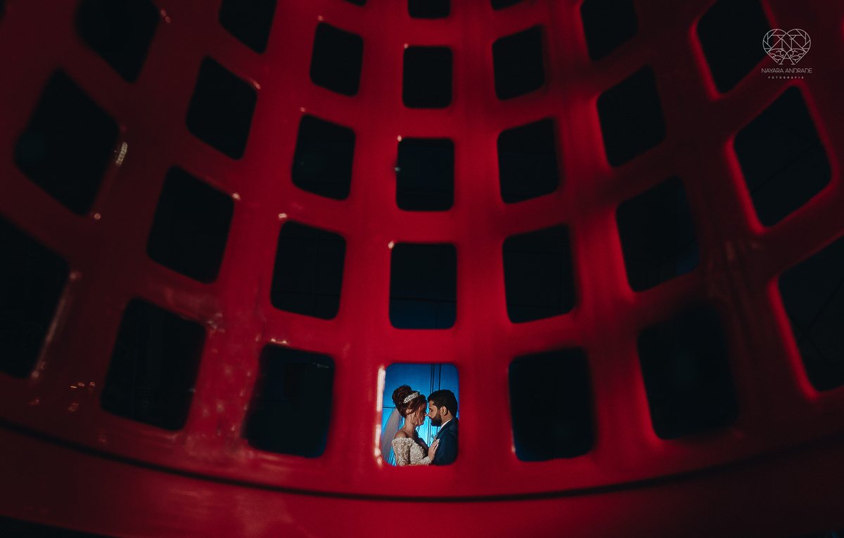 noiva ruiva com vestido da nova noiva estilo princesa making of no salao mariana assis e fotografia com a fotografa premiada em santos nayara andrade  fotos lindas de um casamento de princesa