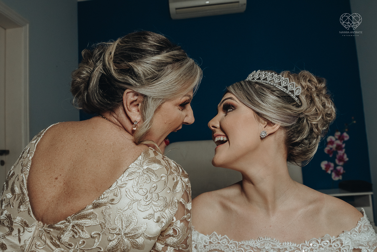 making of de noiva making of de noivo com hobbie brindando e fotos de making of de casametno