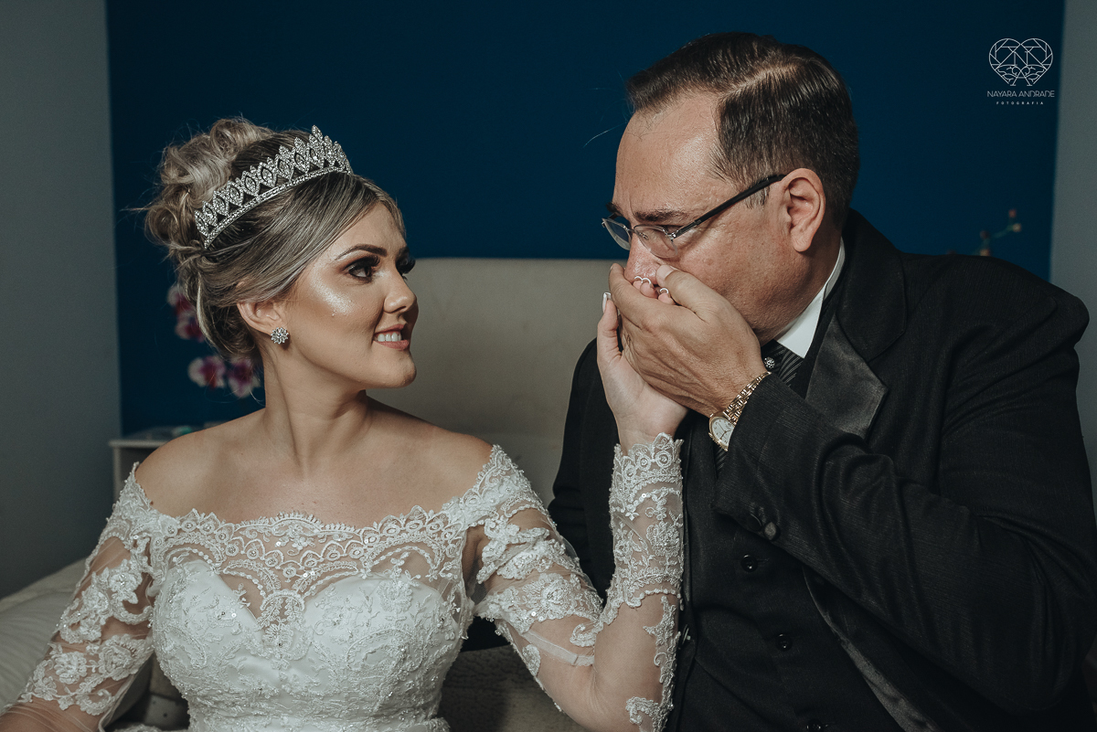 making of de noiva making of de noivo com hobbie brindando e fotos de making of de casametno