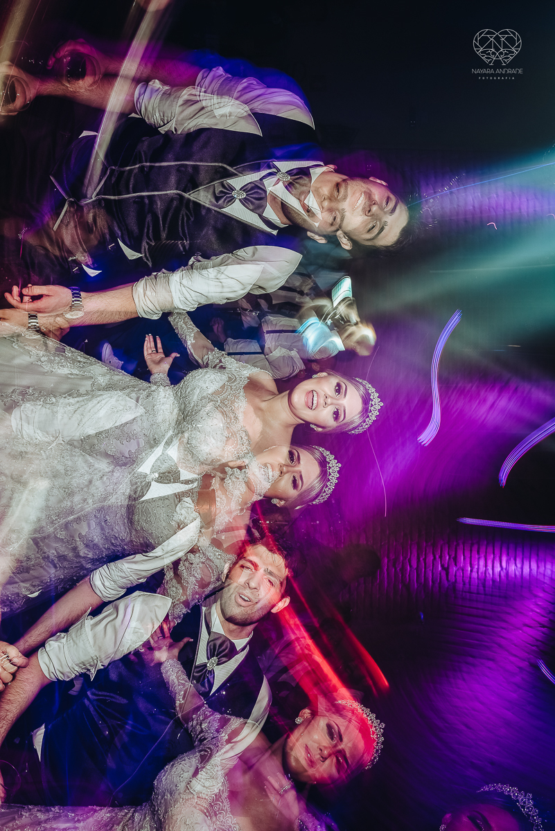 Fotos de festa de casamento com banda athrios band no espaço atmosphera e assessoria de vmb noivos dançando e fotos de balada de casamento feitas pela fotografa nayara andrade de santos