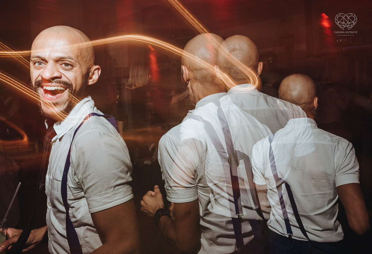 Fotos de festa de casamento com banda athrios band no espaço atmosphera e assessoria de vmb noivos dançando e fotos de balada de casamento feitas pela fotografa nayara andrade de santos