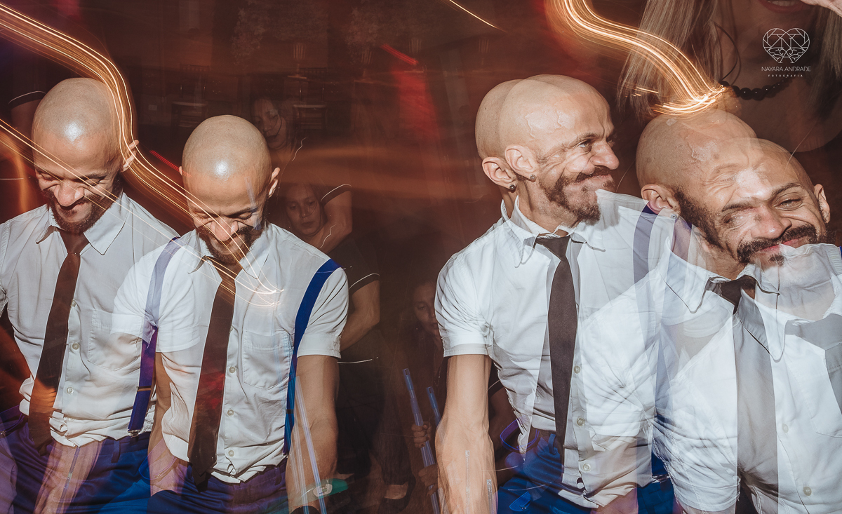 Fotos de festa de casamento com banda athrios band no espaço atmosphera e assessoria de vmb noivos dançando e fotos de balada de casamento feitas pela fotografa nayara andrade de santos