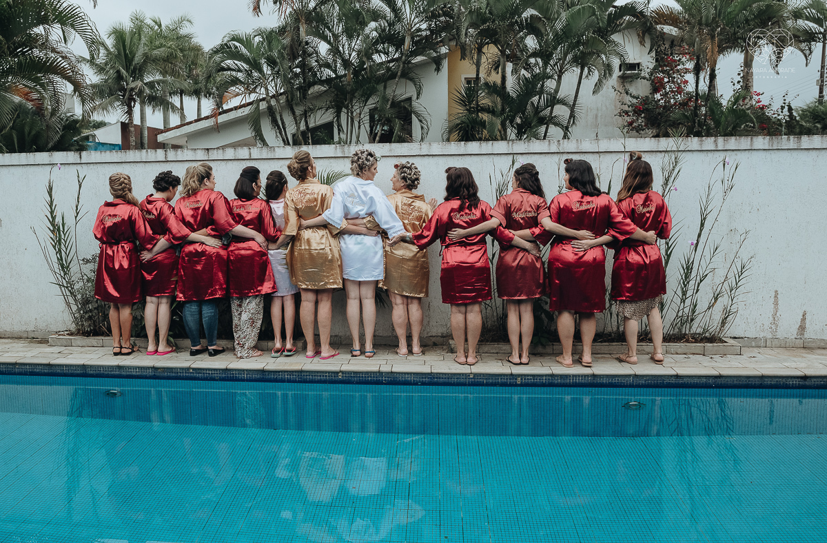 making of de noiva making of de noivo com hobbie brindando e fotos de making of de casametno