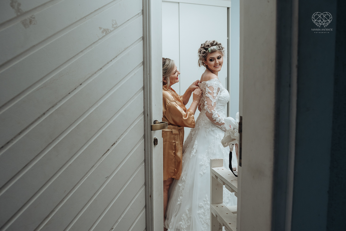 making of de noiva making of de noivo com hobbie brindando e fotos de making of de casametno