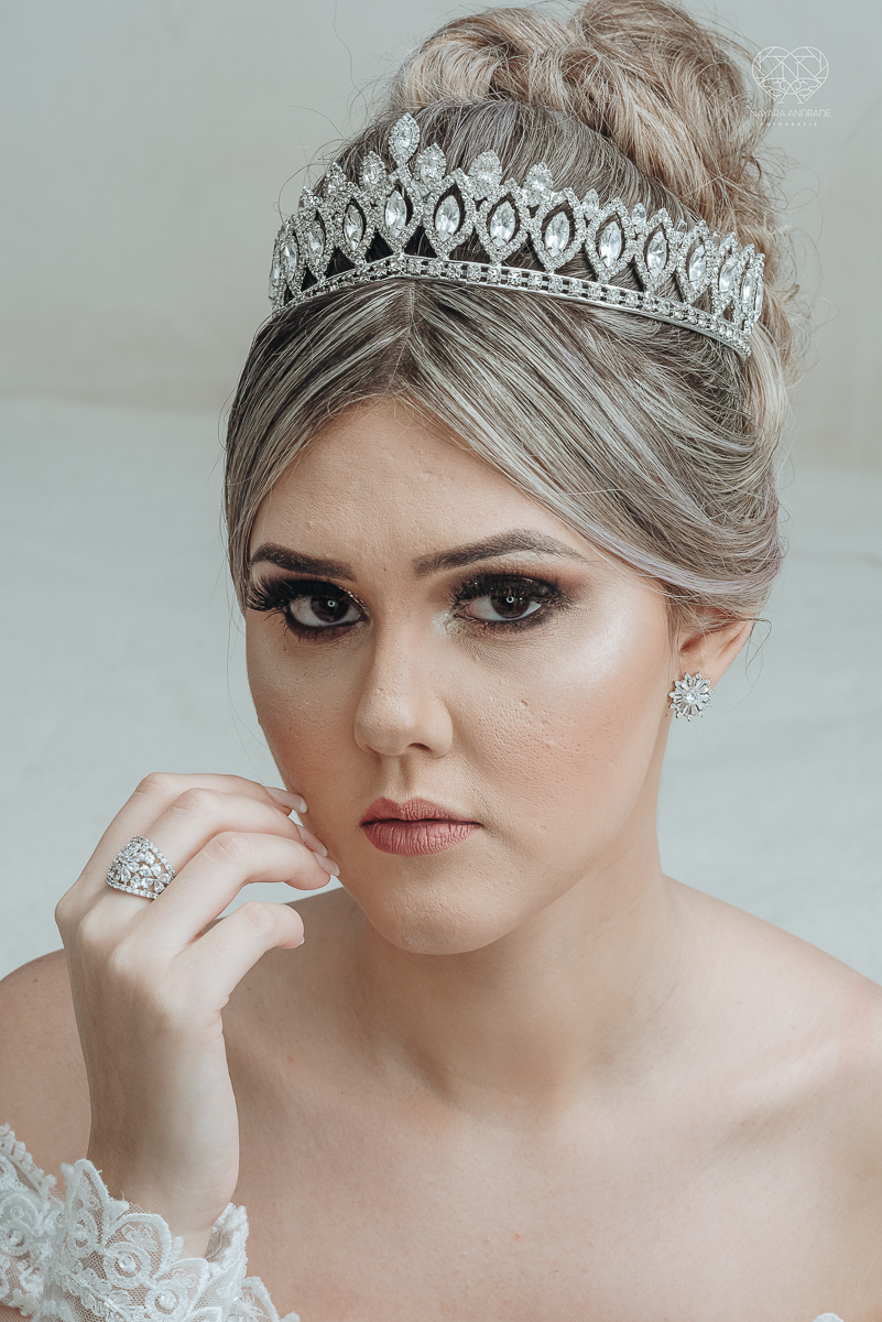 making of de noiva making of de noivo com hobbie brindando e fotos de making of de casametno