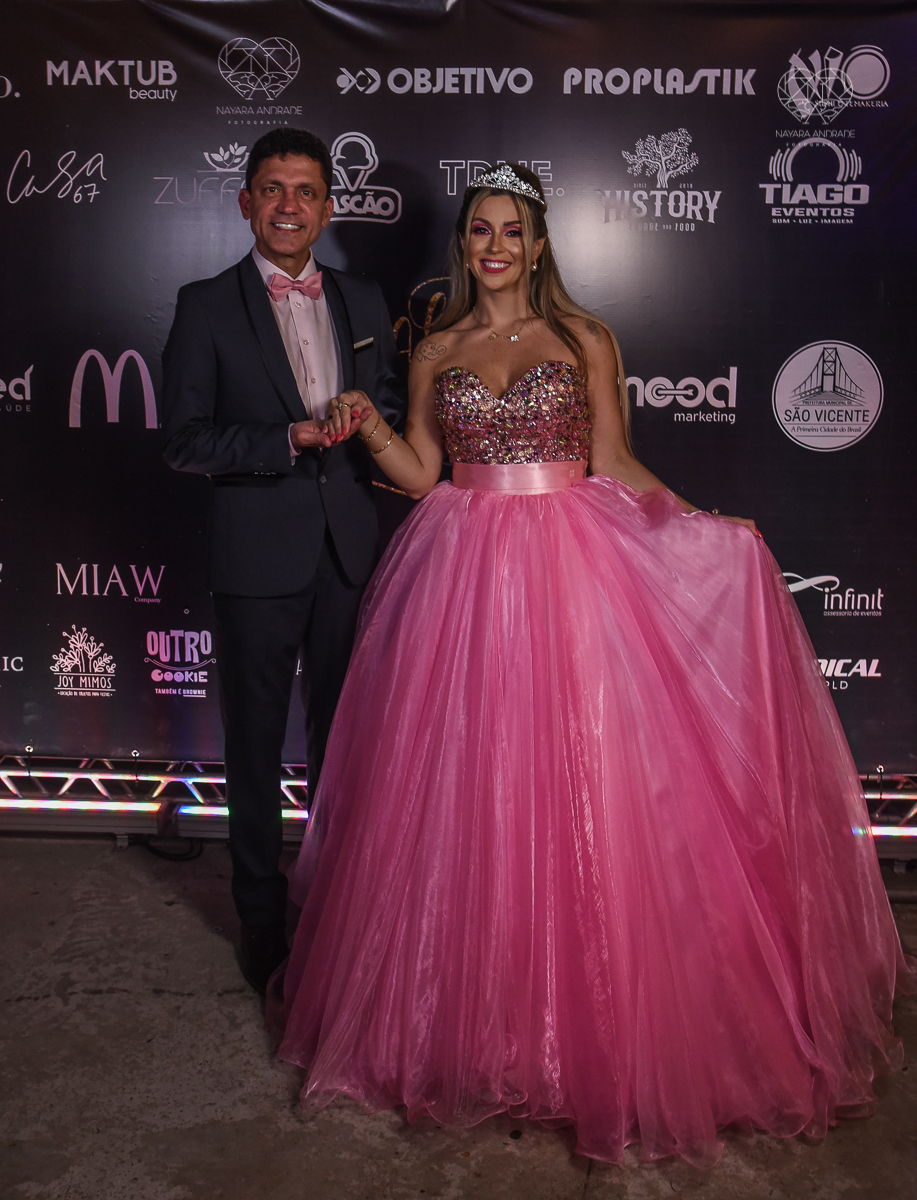 vFesta de aniversario da blogueira e Influencer Marcelly Abreu Mah Encantada realizada pela Mood Marketing criativo no espaço plataforma em sao vicente baixada santista com apoio dos sorvetes kaskao, mc donalds e diversos influenciadores de santos 