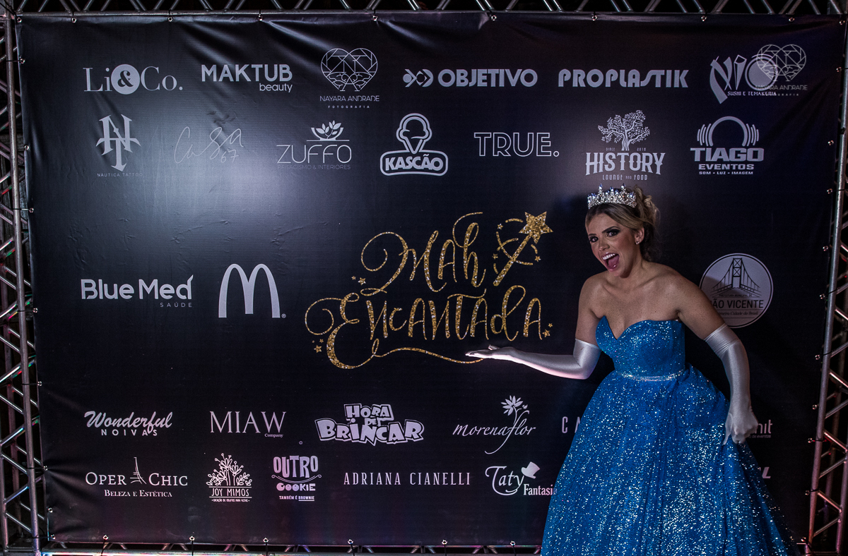 vFesta de aniversario da blogueira e Influencer Marcelly Abreu Mah Encantada realizada pela Mood Marketing criativo no espaço plataforma em sao vicente baixada santista com apoio dos sorvetes kaskao, mc donalds e diversos influenciadores de santos 