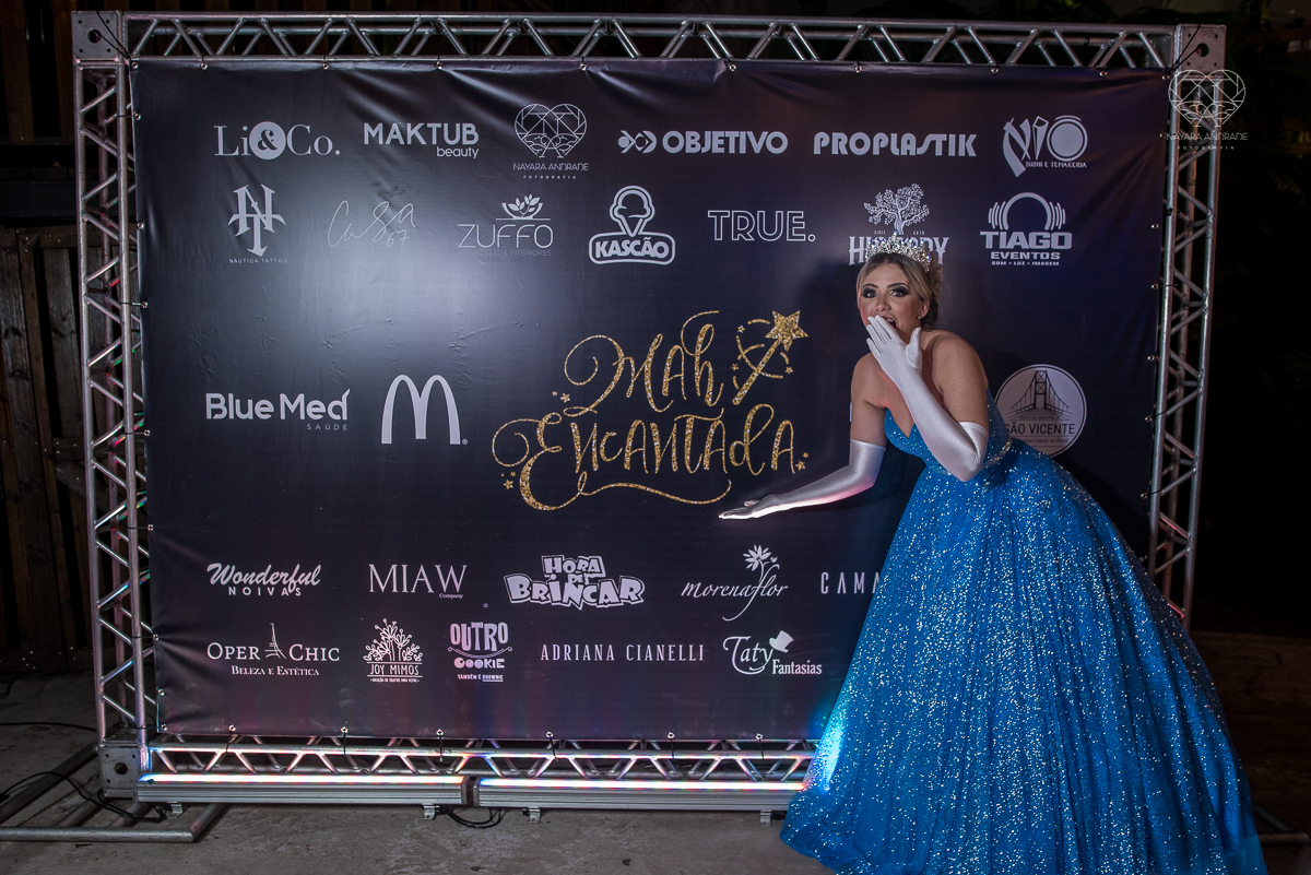 vFesta de aniversario da blogueira e Influencer Marcelly Abreu Mah Encantada realizada pela Mood Marketing criativo no espaço plataforma em sao vicente baixada santista com apoio dos sorvetes kaskao, mc donalds e diversos influenciadores de santos 