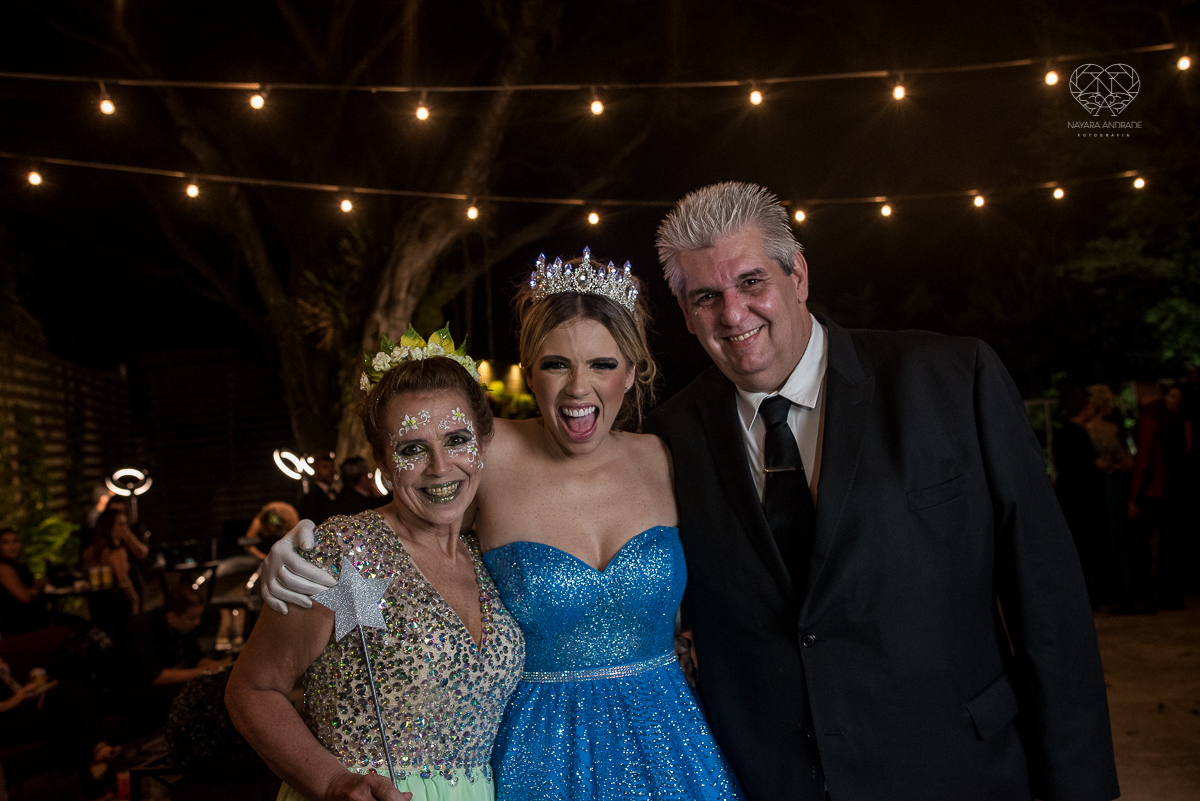 vFesta de aniversario da blogueira e Influencer Marcelly Abreu Mah Encantada realizada pela Mood Marketing criativo no espaço plataforma em sao vicente baixada santista com apoio dos sorvetes kaskao, mc donalds e diversos influenciadores de santos 