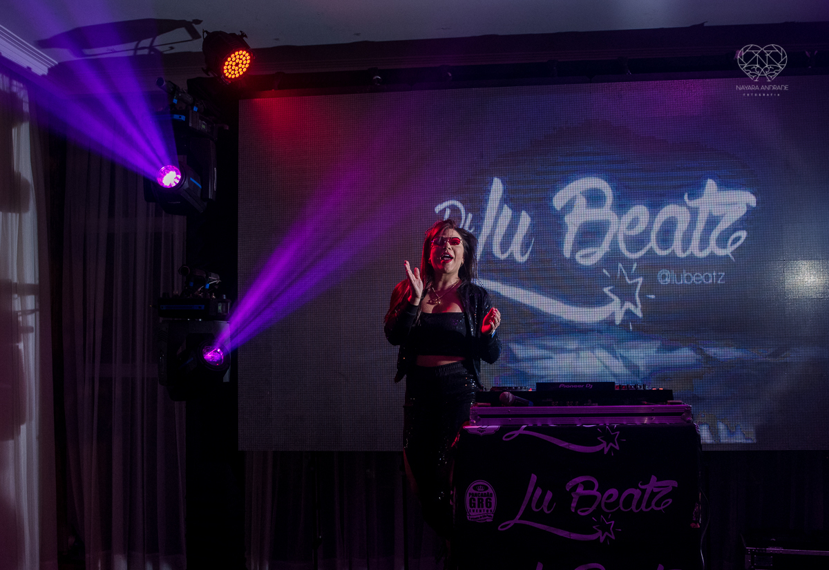 vFesta de aniversario da blogueira e Influencer Marcelly Abreu Mah Encantada realizada pela Mood Marketing criativo no espaço plataforma em sao vicente baixada santista com apoio dos sorvetes kaskao, mc donalds e diversos influenciadores de santos 