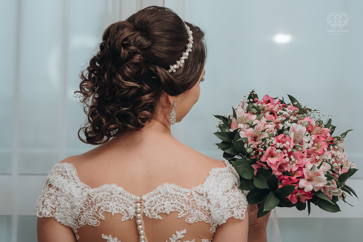 making odf de noiva feita no salao clau duarte em santos pela fotografa premiada nayara andrade em santos noiva classica com vestido da santos maison