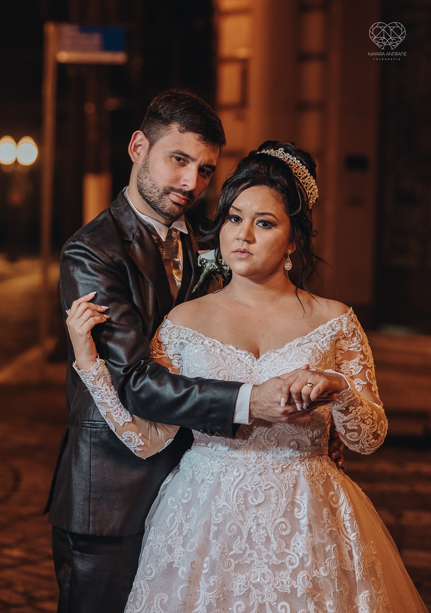 casamento com cerimonia  feita na igreja assembleia de Deus em Santos ministerio de santos, casamento classico e fotos artisticas da fotografa nayara andrade