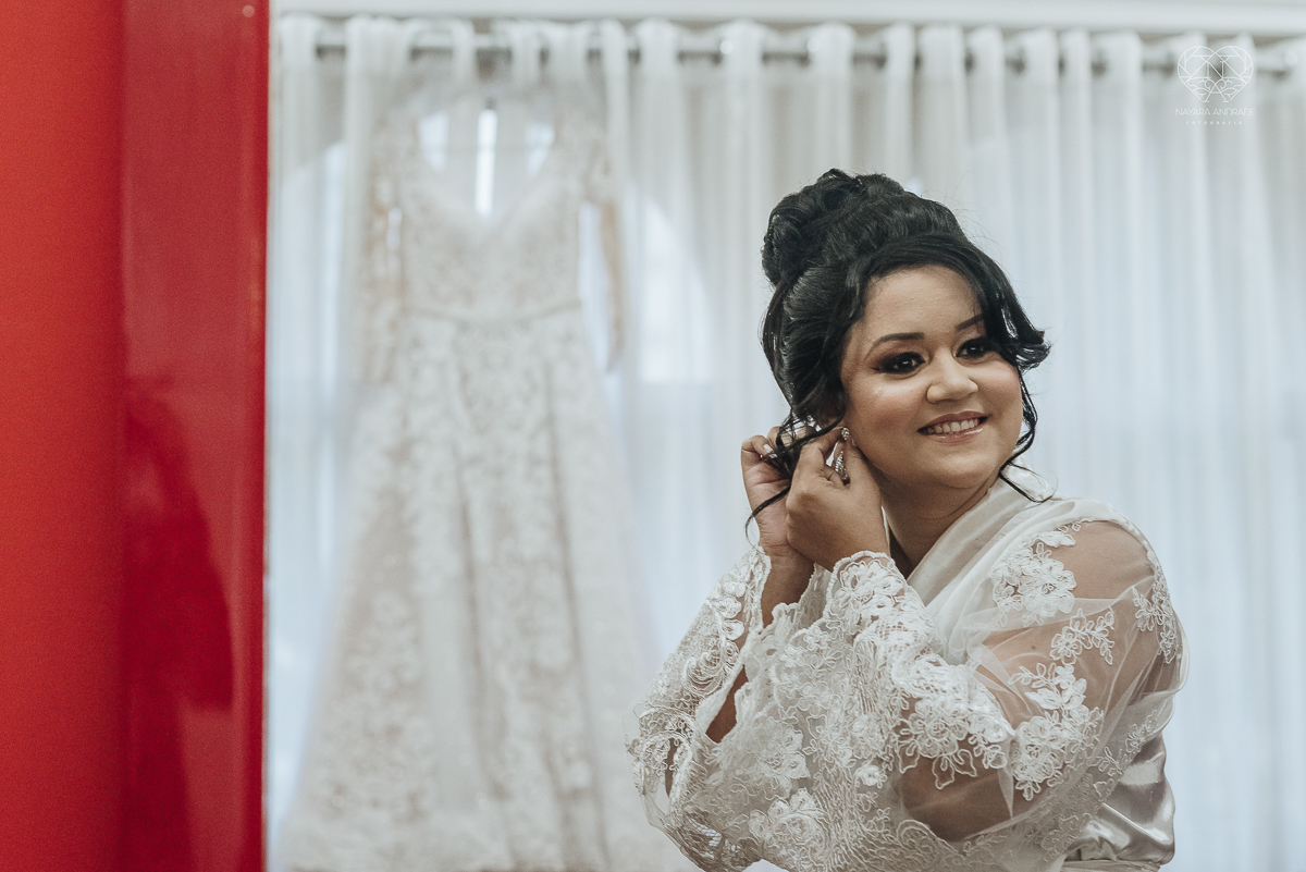 making of noiva classica feito pela maquiadora e influencer Cah Oliver Camila Oliver e fotografa premiada  nayara andrade fotografia de santos sao paulo