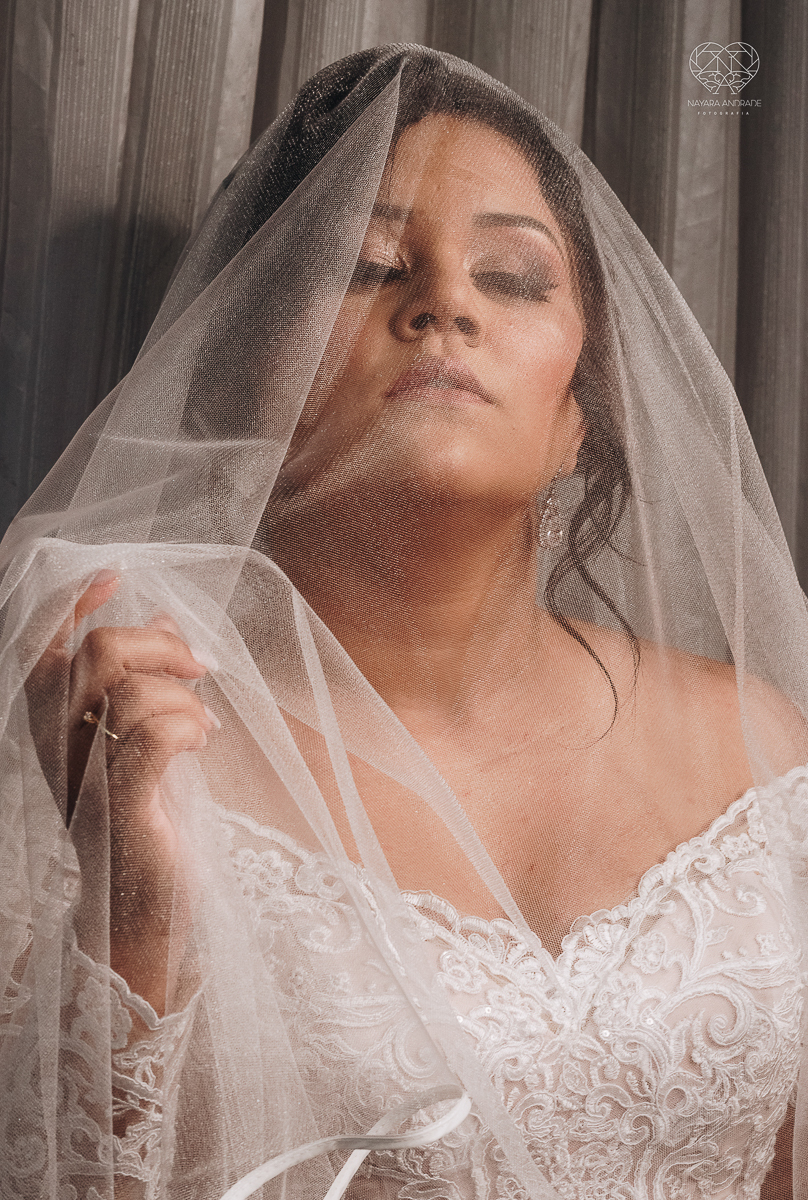 making of noiva classica feito pela maquiadora e influencer Cah Oliver Camila Oliver e fotografa premiada  nayara andrade fotografia de santos sao paulo