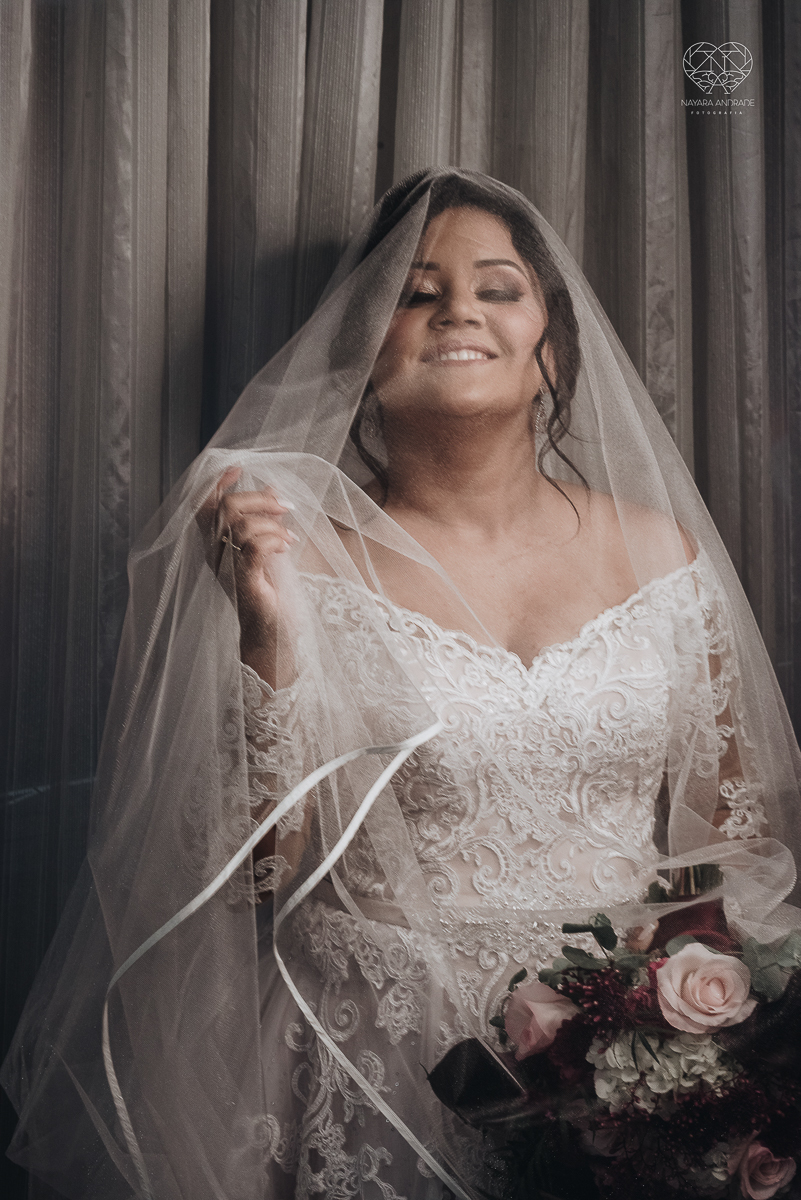 making of noiva classica feito pela maquiadora e influencer Cah Oliver Camila Oliver e fotografa premiada  nayara andrade fotografia de santos sao paulo