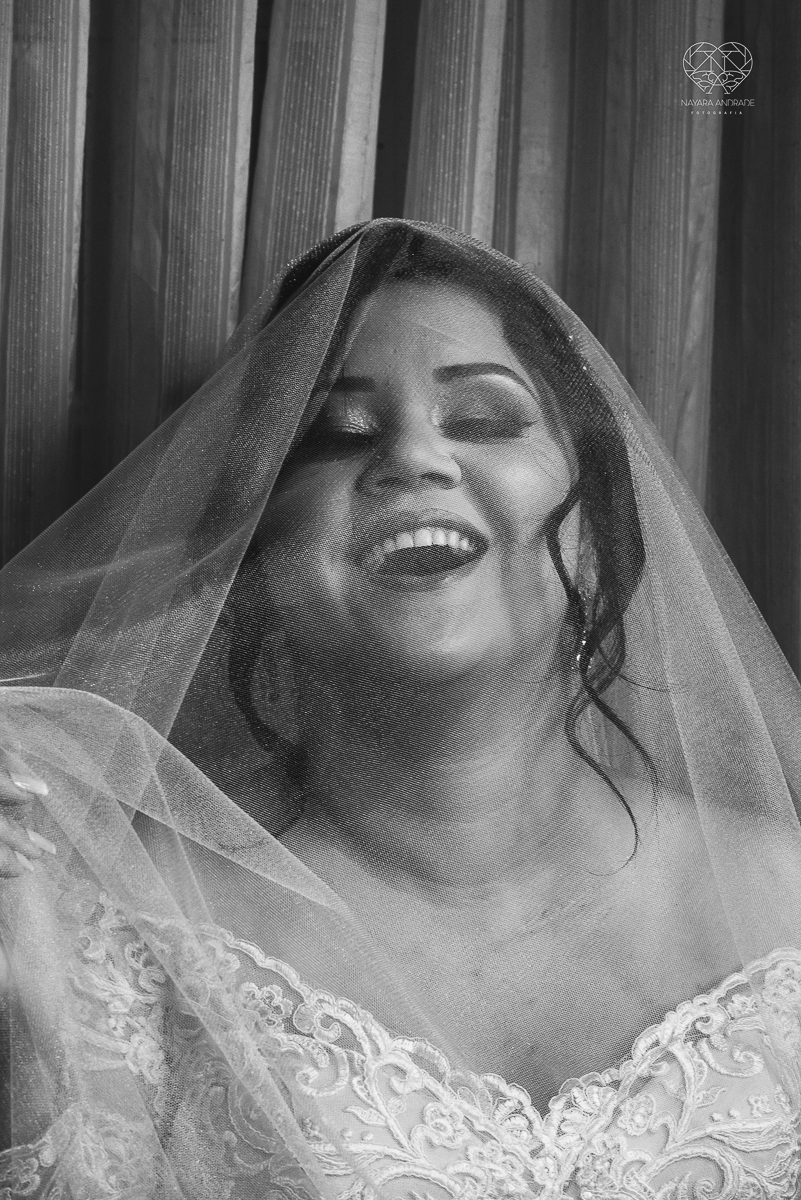 making of noiva classica feito pela maquiadora e influencer Cah Oliver Camila Oliver e fotografa premiada  nayara andrade fotografia de santos sao paulo