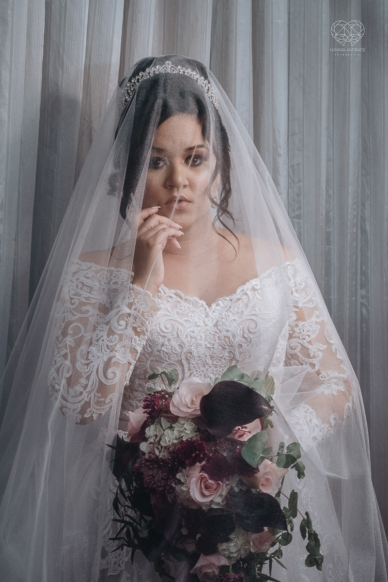 making of noiva classica feito pela maquiadora e influencer Cah Oliver Camila Oliver e fotografa premiada  nayara andrade fotografia de santos sao paulo