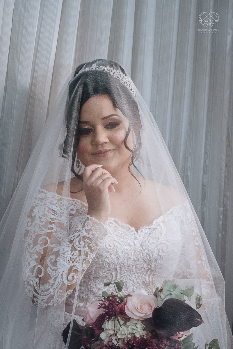 making of noiva classica feito pela maquiadora e influencer Cah Oliver Camila Oliver e fotografa premiada  nayara andrade fotografia de santos sao paulo