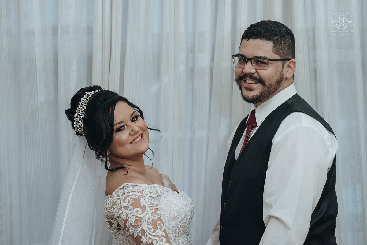 making of noiva classica feito pela maquiadora e influencer Cah Oliver Camila Oliver e fotografa premiada  nayara andrade fotografia de santos sao paulo