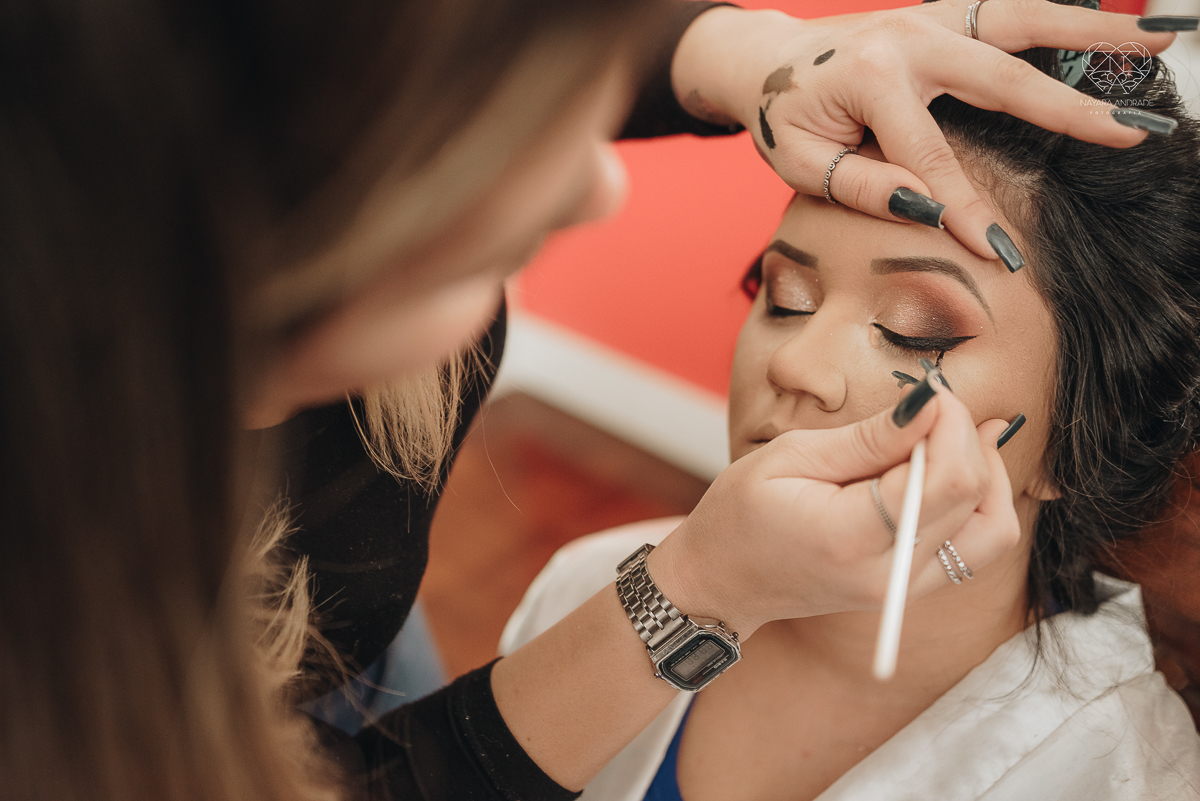 making of noiva classica feito pela maquiadora e influencer Cah Oliver Camila Oliver e fotografa premiada  nayara andrade fotografia de santos sao paulo