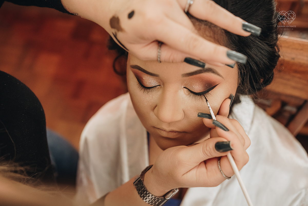 making of noiva classica feito pela maquiadora e influencer Cah Oliver Camila Oliver e fotografa premiada  nayara andrade fotografia de santos sao paulo