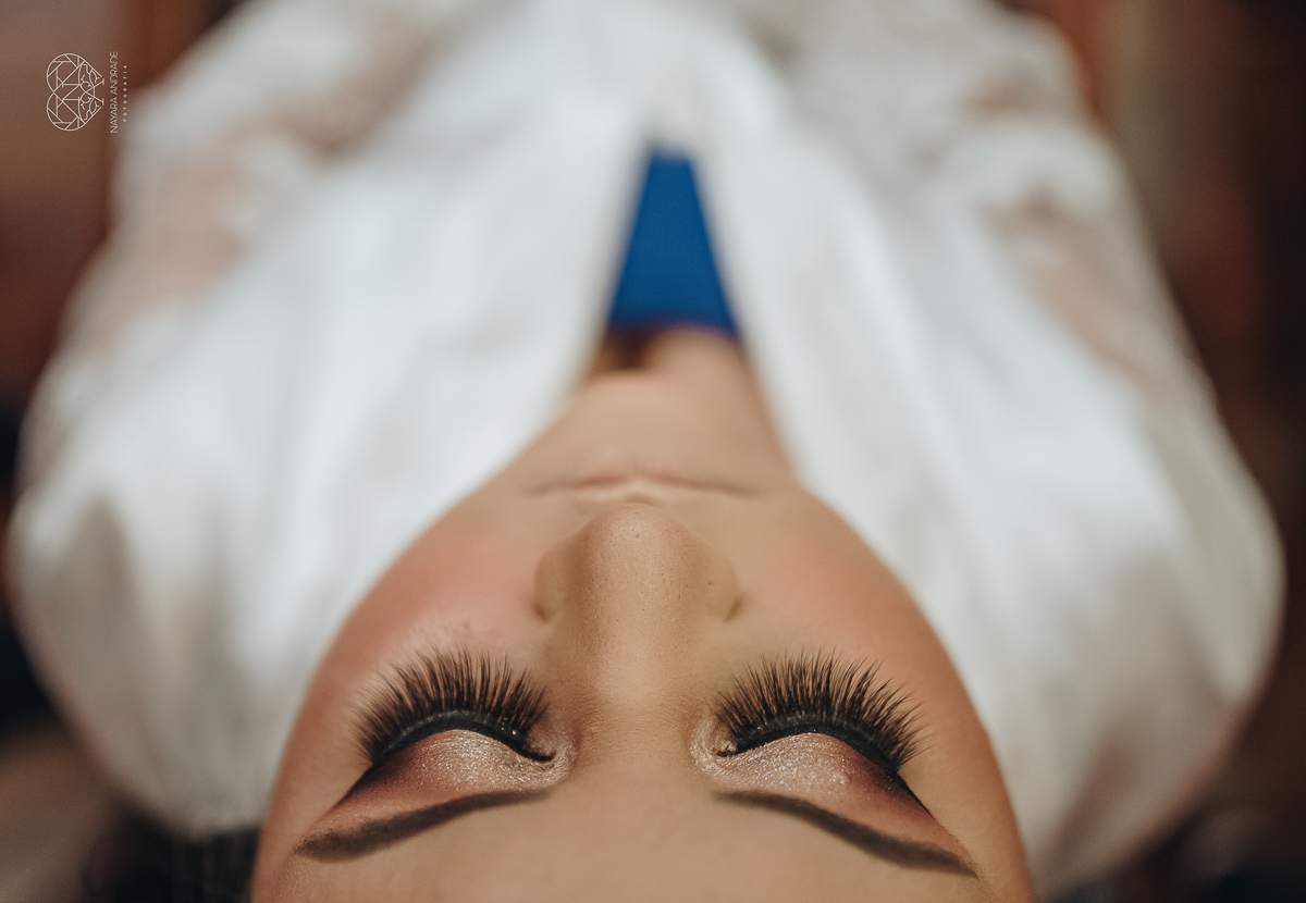 making of noiva classica feito pela maquiadora e influencer Cah Oliver Camila Oliver e fotografa premiada  nayara andrade fotografia de santos sao paulo