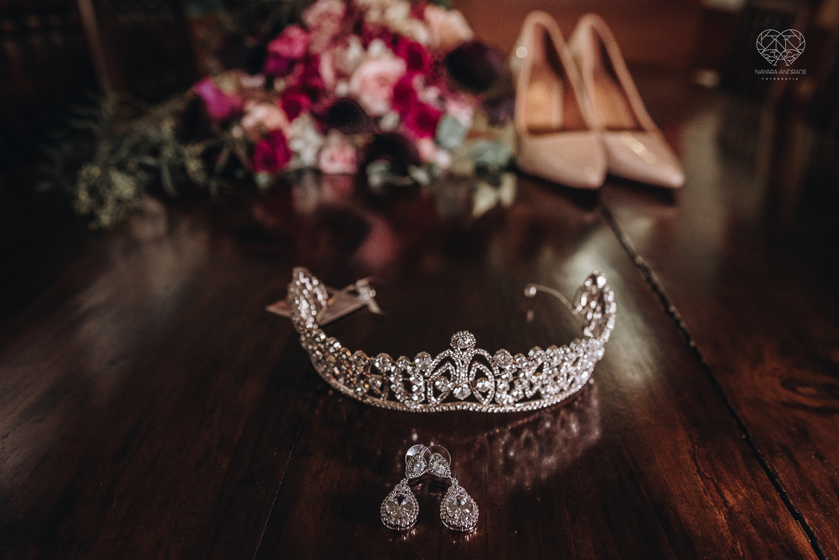 making of noiva classica feito pela maquiadora e influencer Cah Oliver Camila Oliver e fotografa premiada  nayara andrade fotografia de santos sao paulo