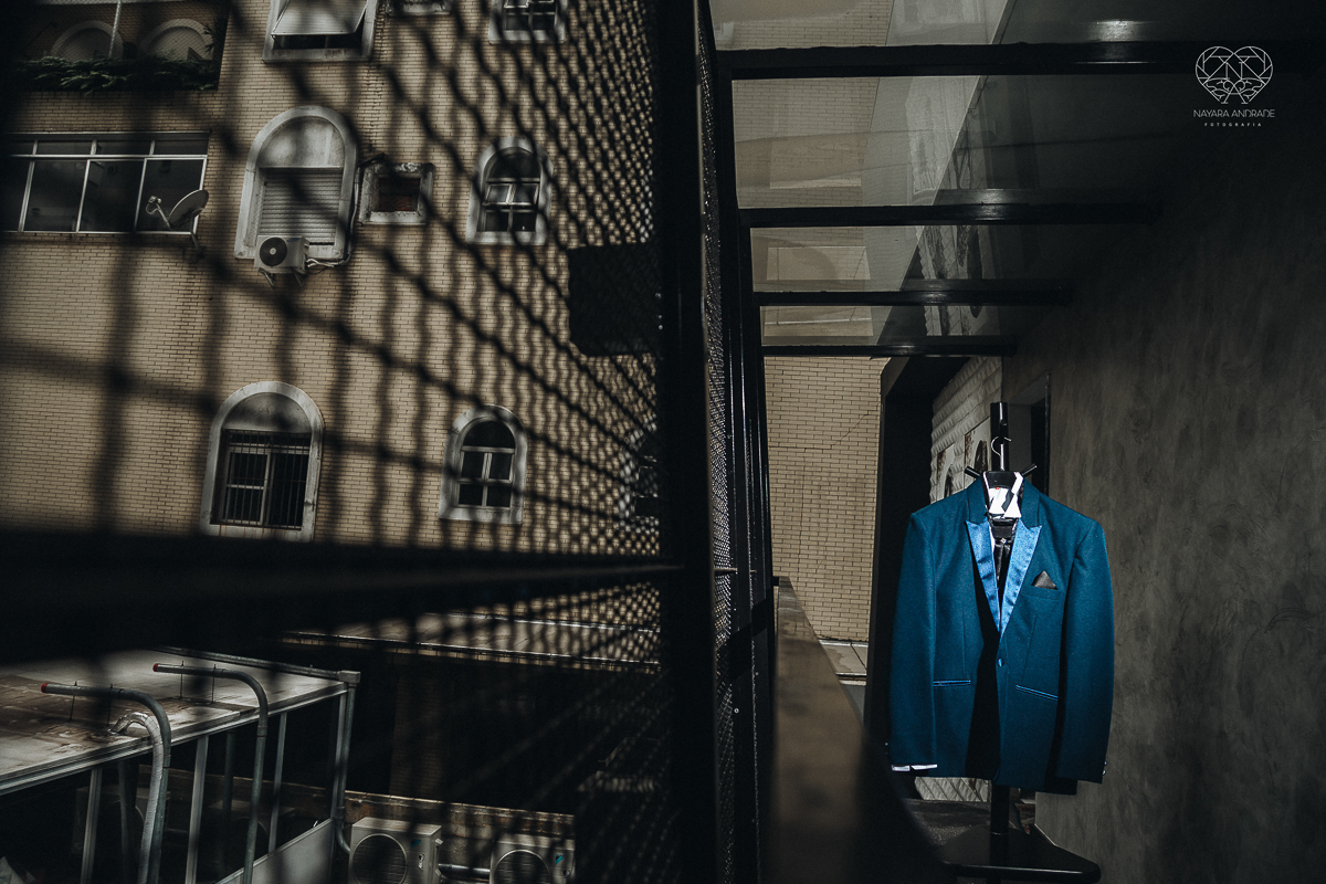 casamento classico em Santos making of na casa 67 por Raul Gama noiva veste santos maison igreja do valongo e festa no espaço plataforma com banda feel good e luanda Lu Pallaroni