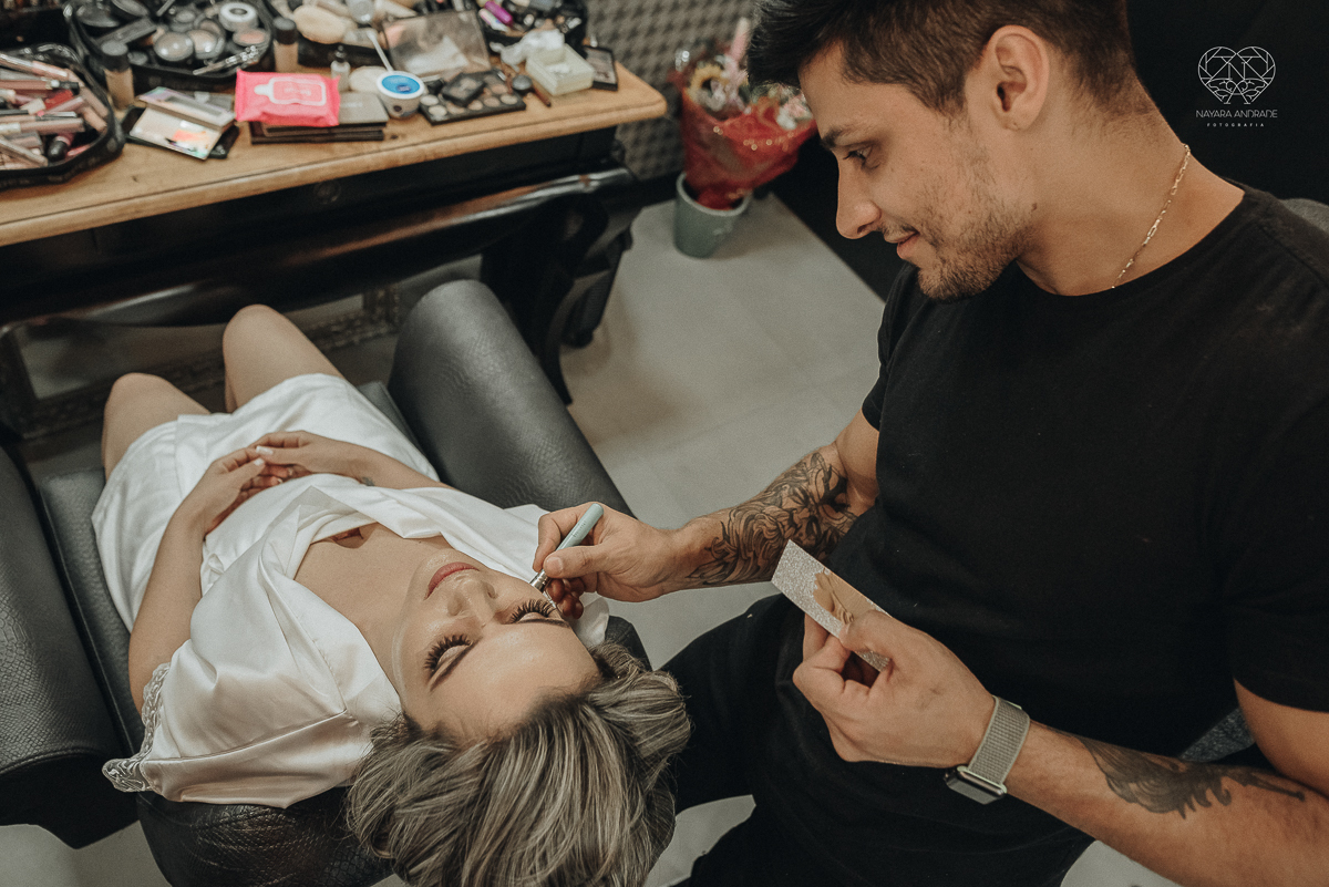 casamento classico em Santos making of na casa 67 por Raul Gama noiva veste santos maison igreja do valongo e festa no espaço plataforma com banda feel good e luanda Lu Pallaroni