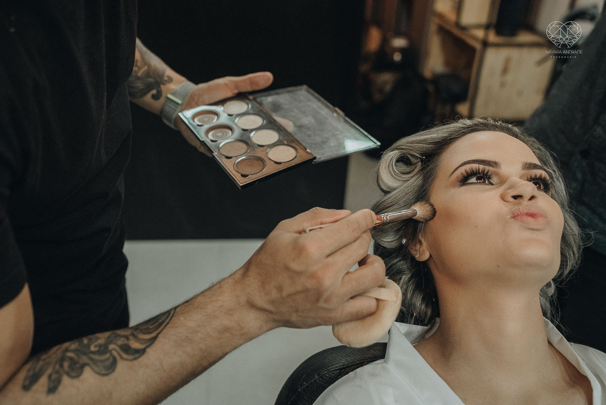 casamento classico em Santos making of na casa 67 por Raul Gama noiva veste santos maison igreja do valongo e festa no espaço plataforma com banda feel good e luanda Lu Pallaroni