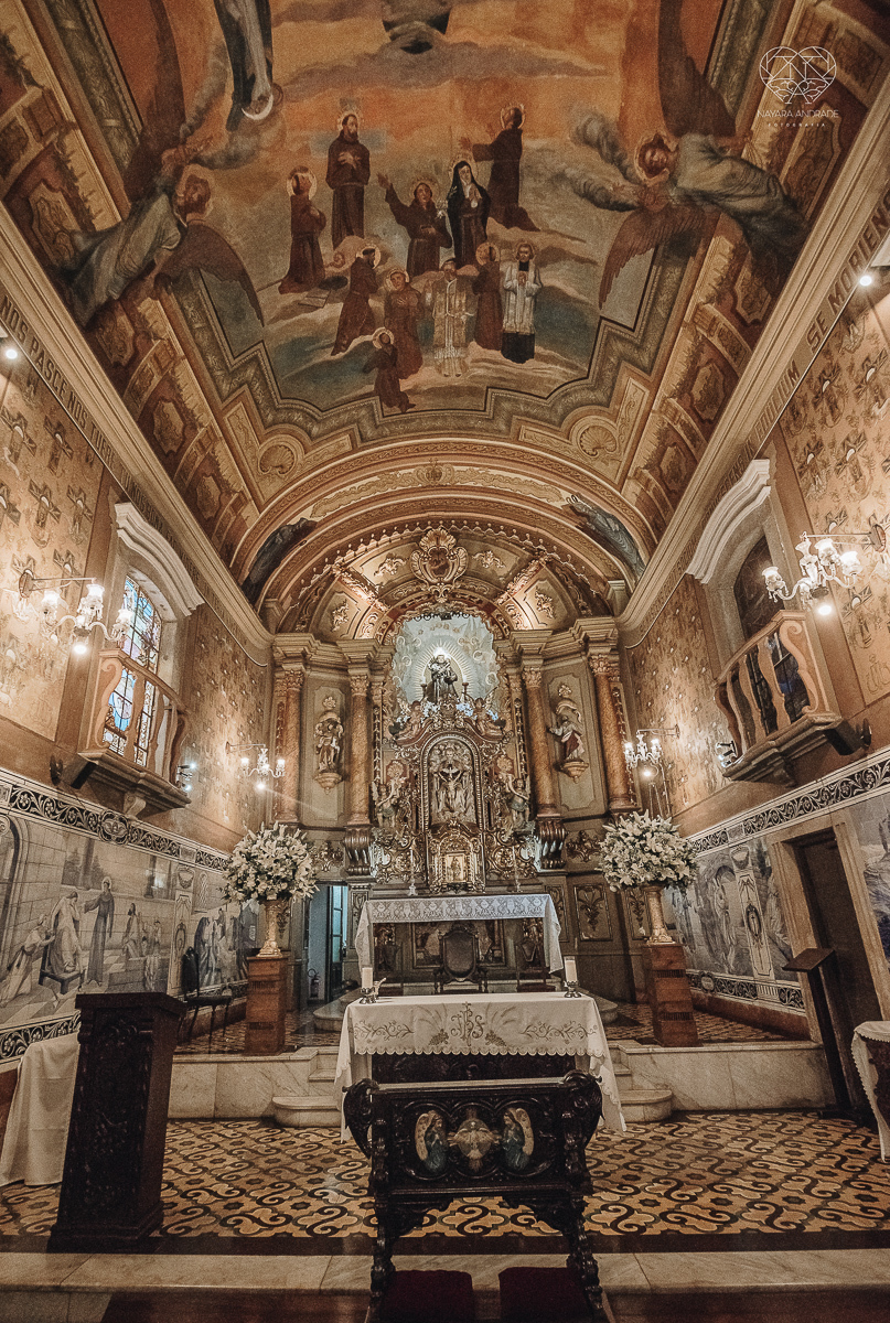 casamento classico em Santos making of na casa 67 por Raul Gama noiva veste santos maison igreja do valongo e festa no espaço plataforma com banda feel good e luanda Lu Pallaroni