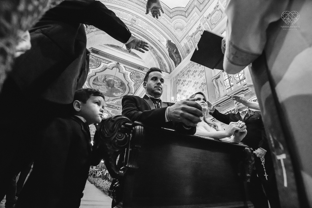 casamento classico em Santos making of na casa 67 por Raul Gama noiva veste santos maison igreja do valongo e festa no espaço plataforma com banda feel good e luanda Lu Pallaroni