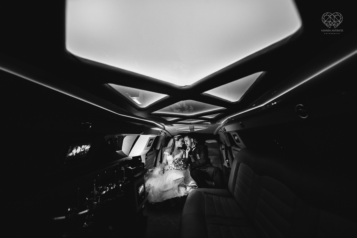 casamento classico em Santos making of na casa 67 por Raul Gama noiva veste santos maison igreja do valongo e festa no espaço plataforma com banda feel good e luanda Lu Pallaroni