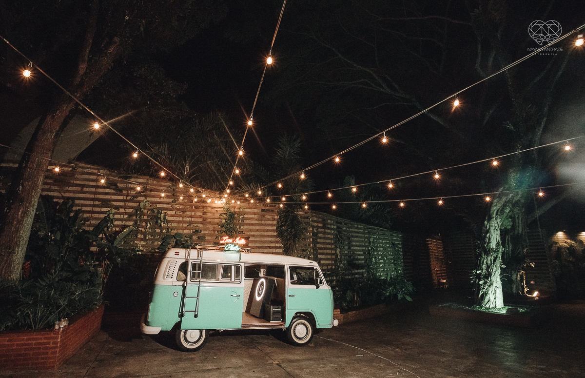 casamento classico em Santos making of na casa 67 por Raul Gama noiva veste santos maison igreja do valongo e festa no espaço plataforma com banda feel good e luanda Lu Pallaroni