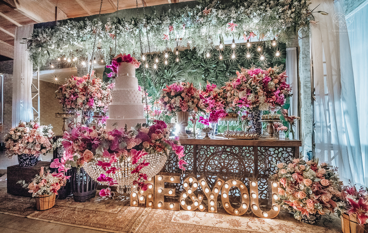 casamento classico em Santos making of na casa 67 por Raul Gama noiva veste santos maison igreja do valongo e festa no espaço plataforma com banda feel good e luanda Lu Pallaroni